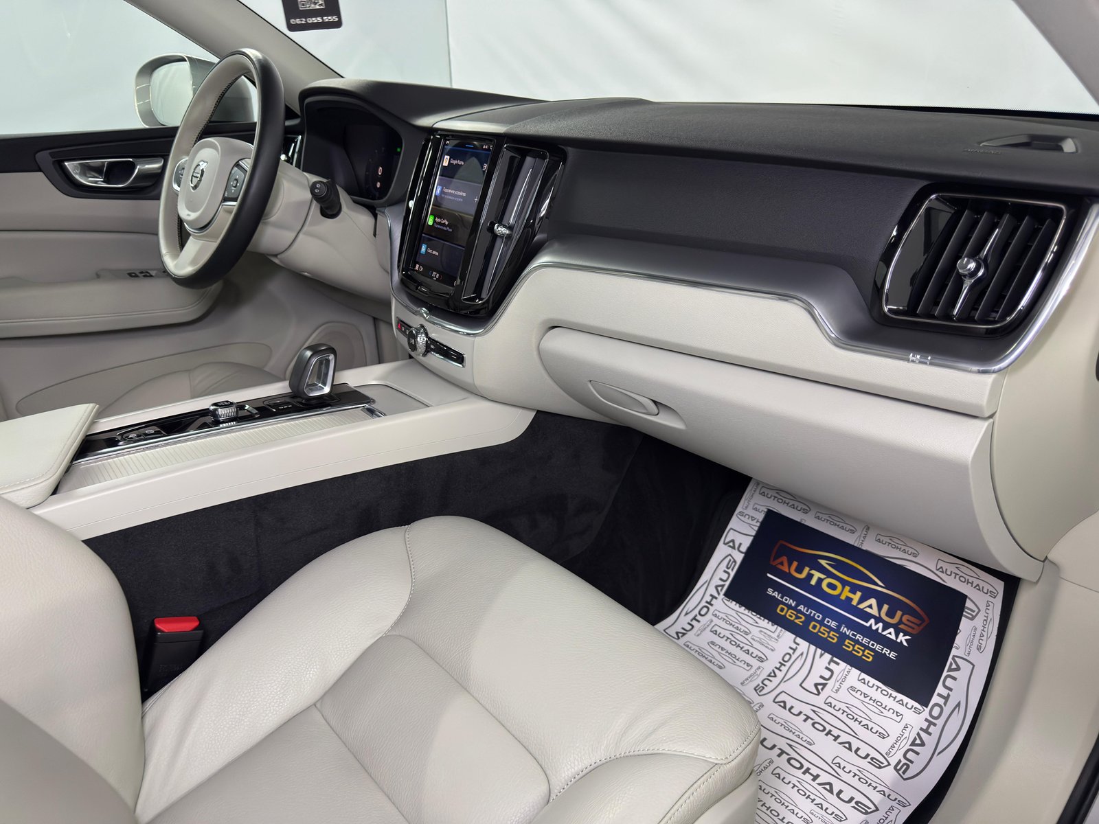 Volvo XC60 2017 - image Volvo XC60 2017 - image
