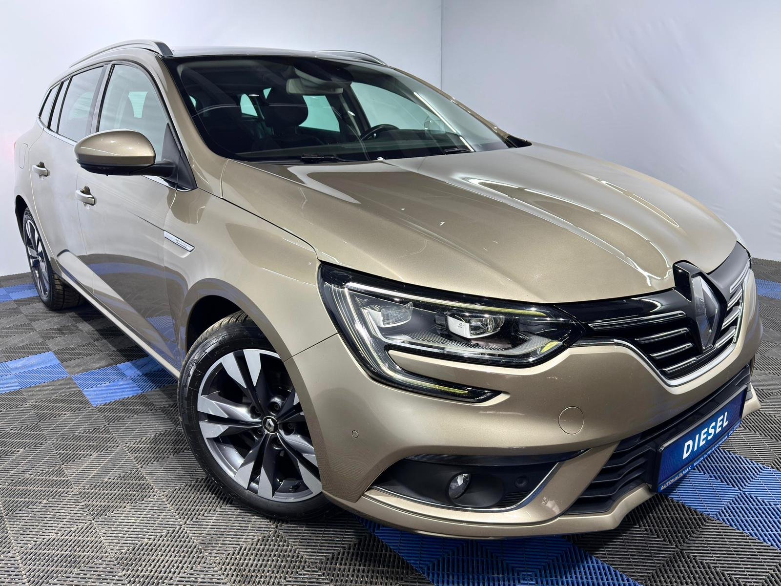 Renault Megane IV (2016 - ) image