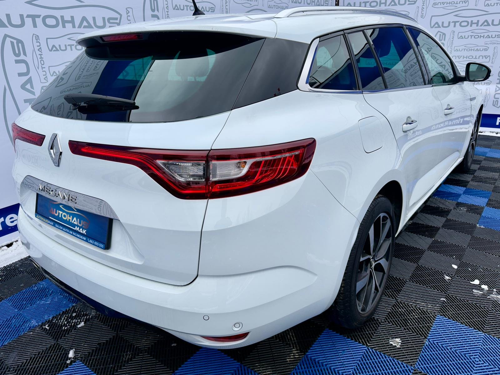 Renault Megane IV (2016 - ) image