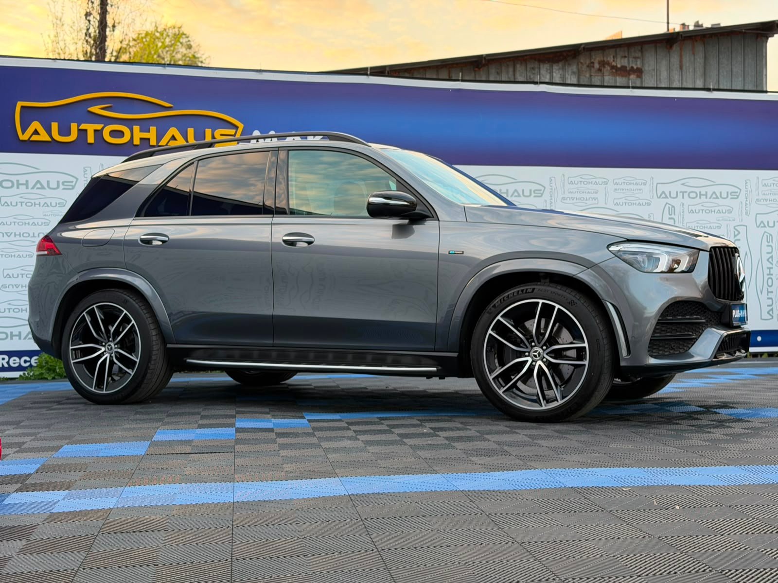 Mercedes-Benz GLE-Class W167 (2019 - ) image