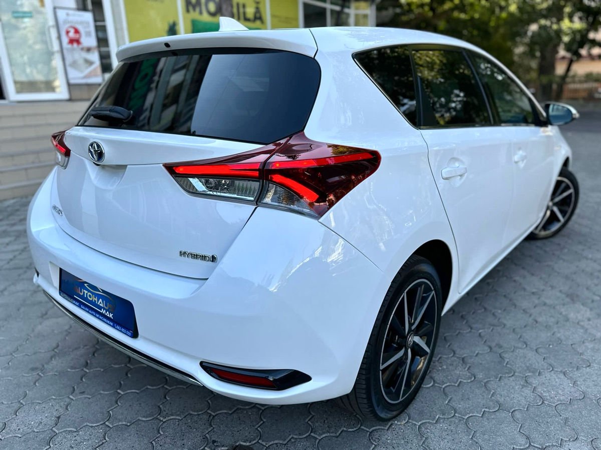 Toyota Auris 2012 - 2018 image