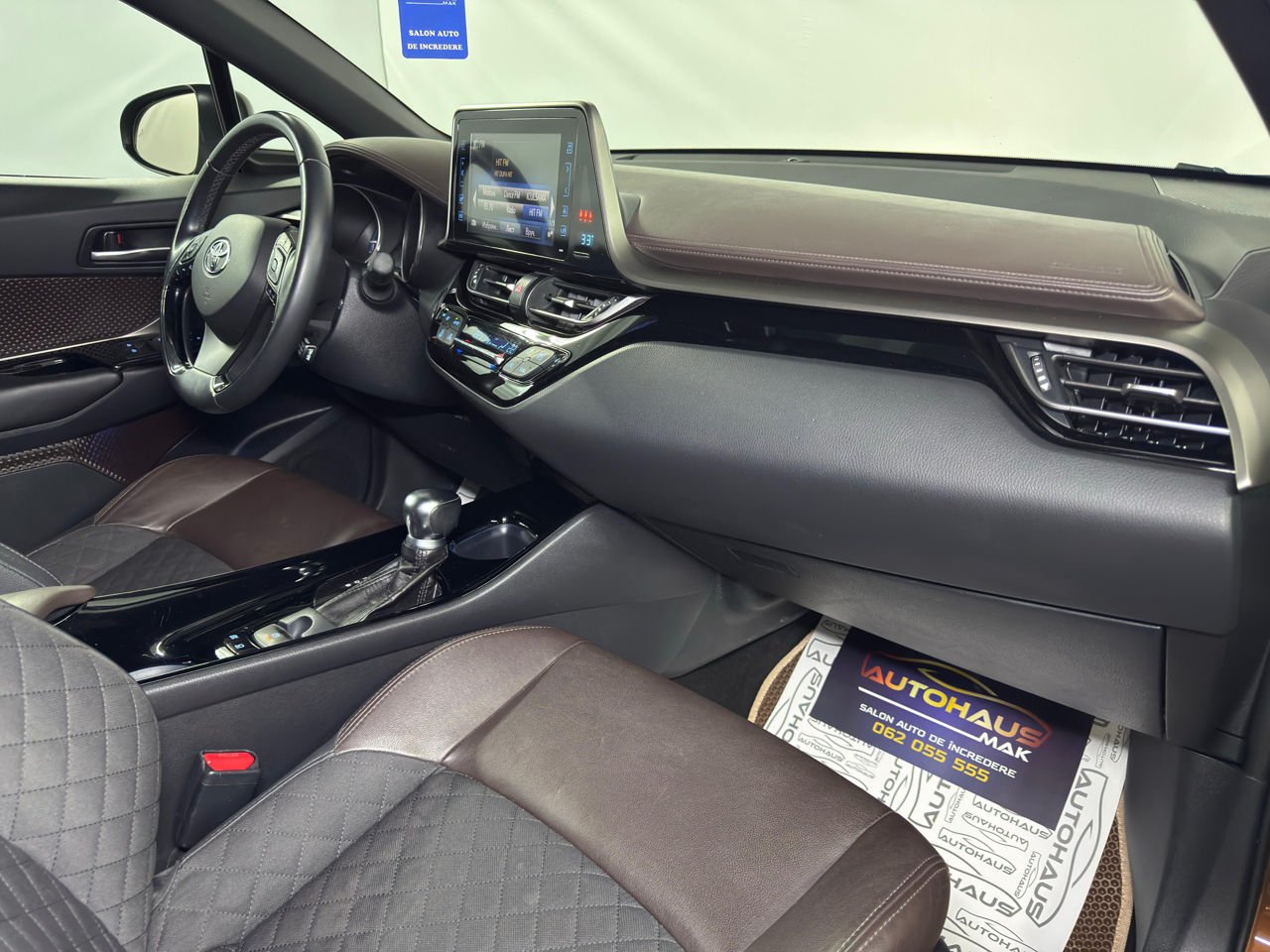 Toyota C-HR 2016 - image Toyota C-HR 2016 - image