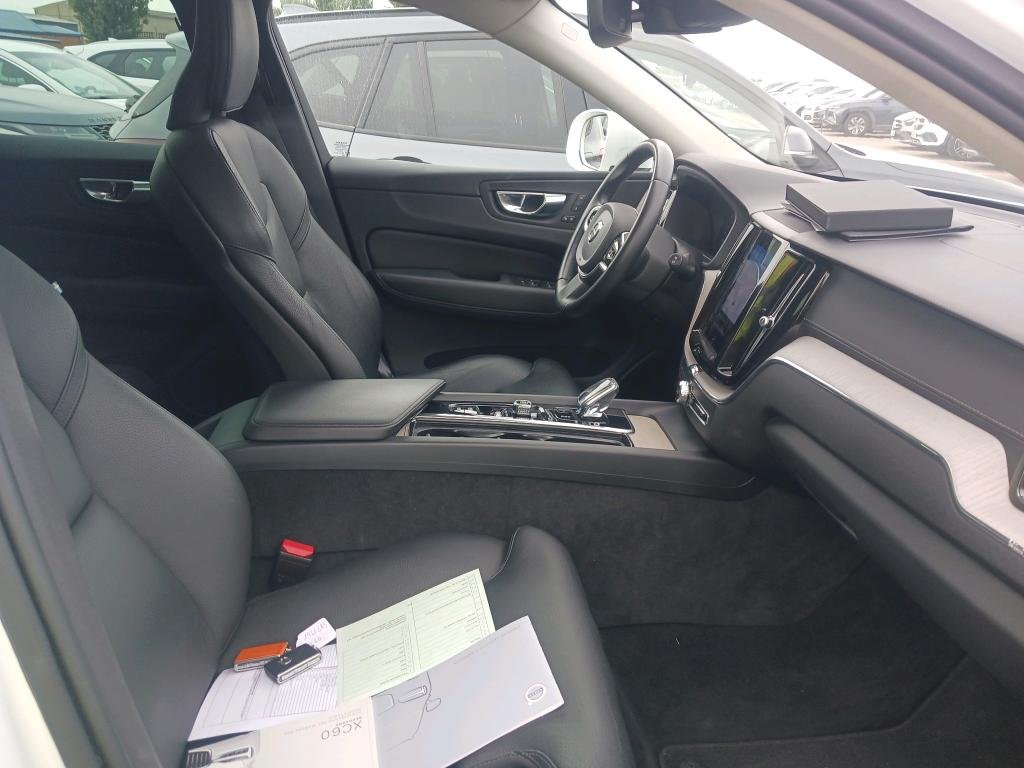 Volvo XC60 2017 - image Volvo XC60 2017 - image