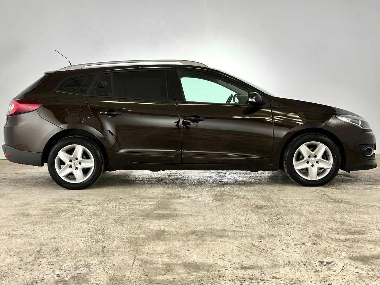 Renault Megane III (2008 - 2016) image Renault Megane III (2008 - 2016) image