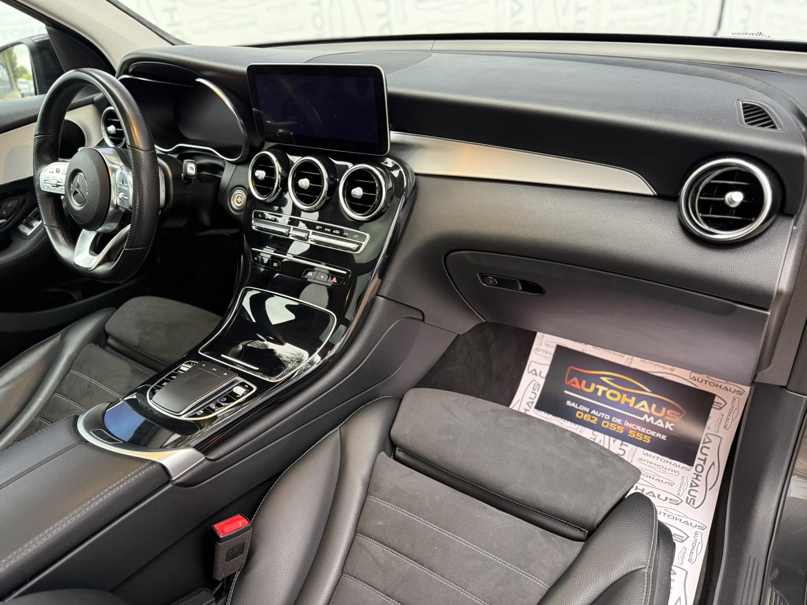 Mercedes-Benz GLC-Class X254 (2022 - ) image