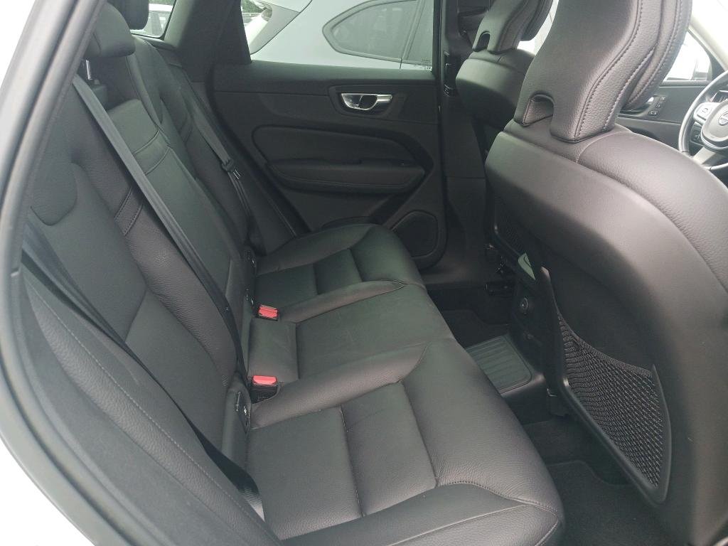 Volvo XC60 2017 - image Volvo XC60 2017 - image