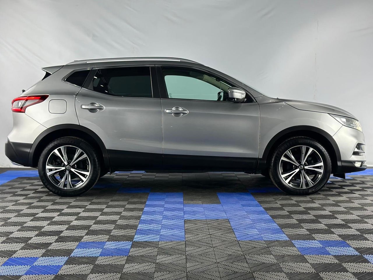 Nissan Qashqai J11 (2013 - 2021) image