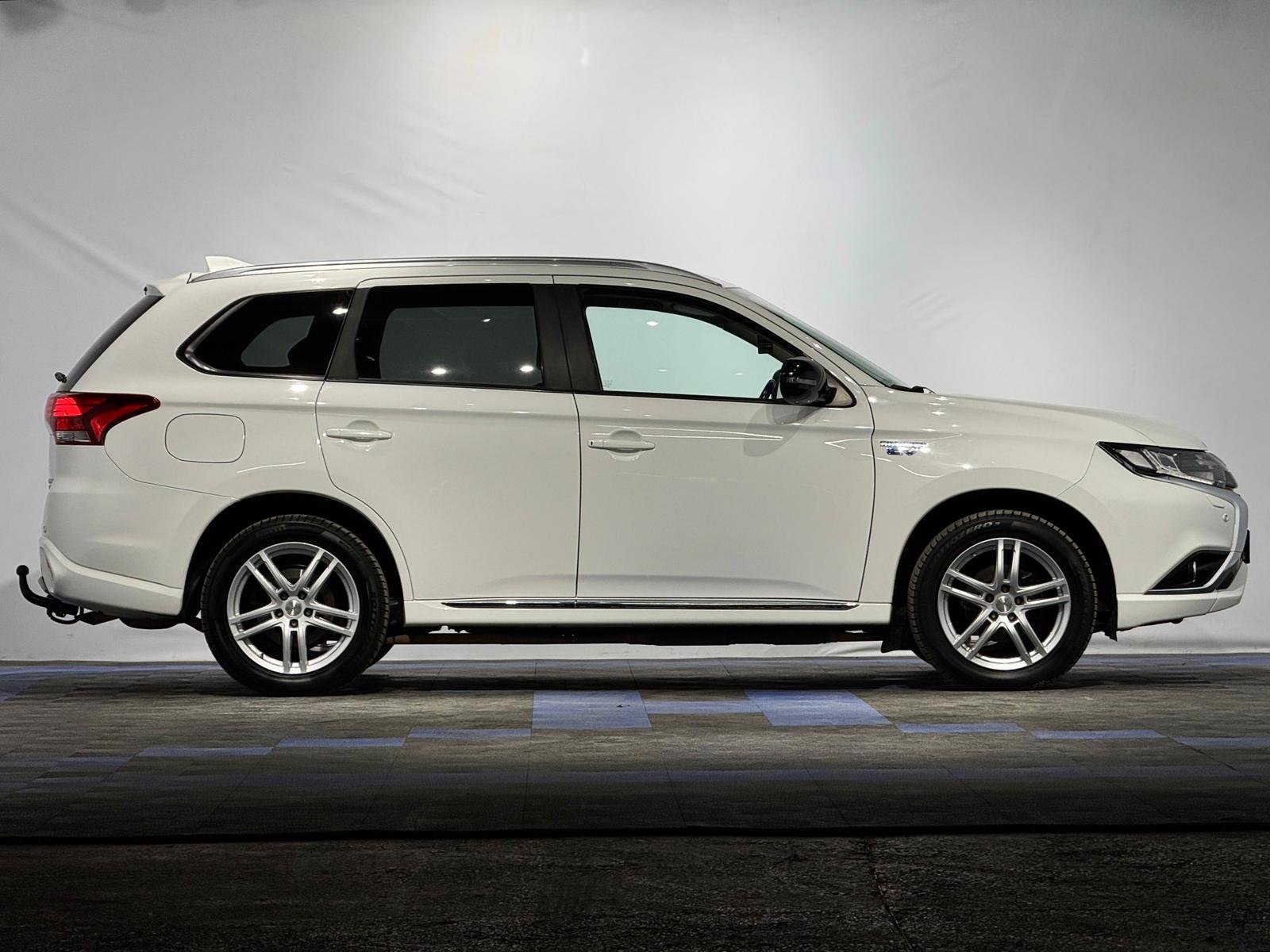 Mitsubishi Outlander III (2012 - 2021) image