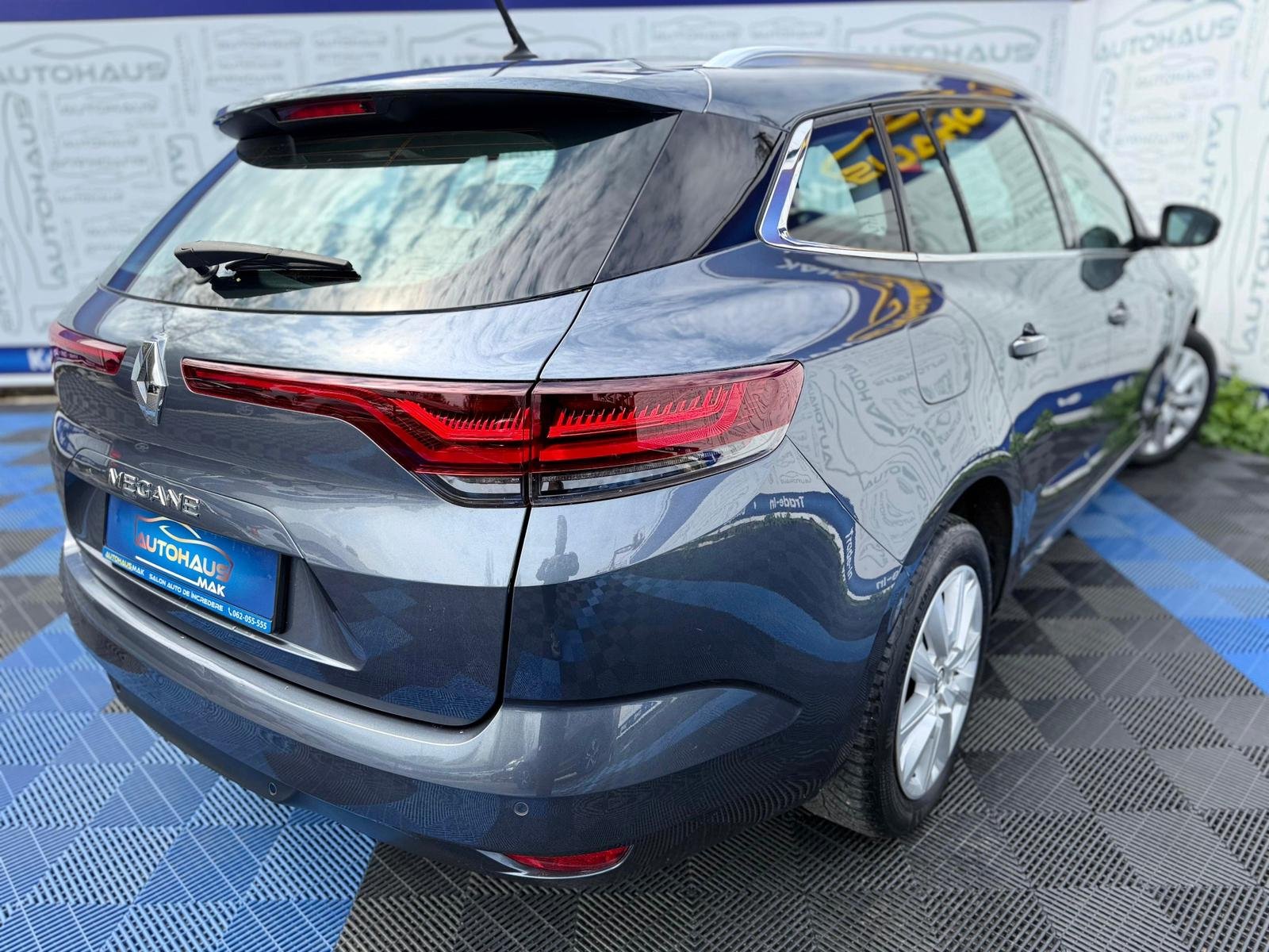 Renault Megane IV (2016 - ) image