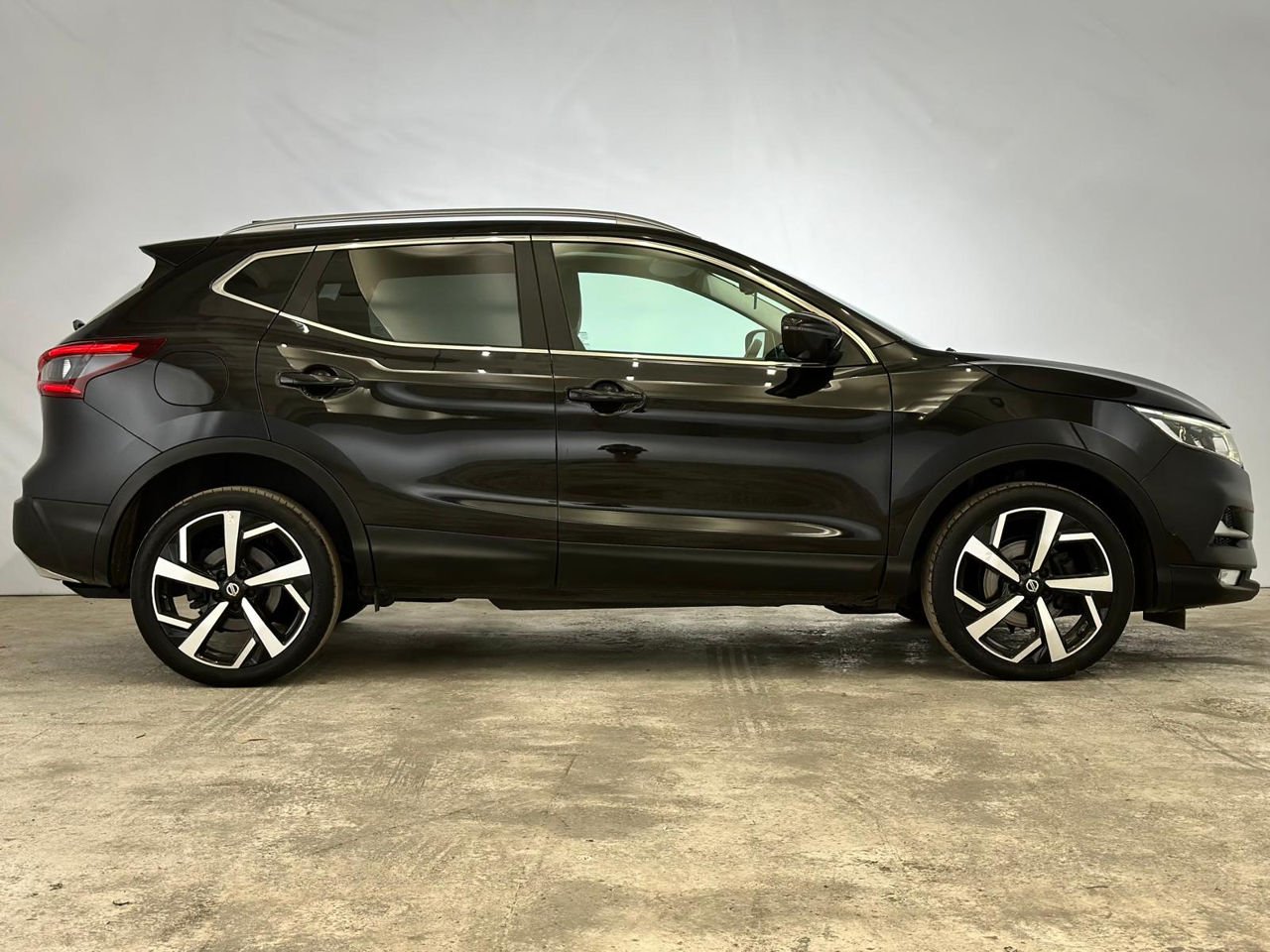 Nissan Qashqai J11 (2013 - 2021) image