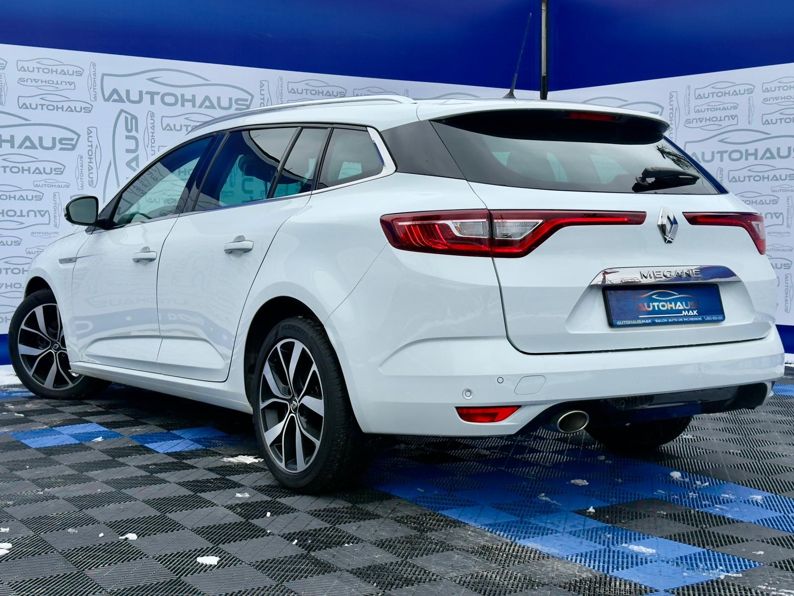 Renault Megane IV (2016 - ) image