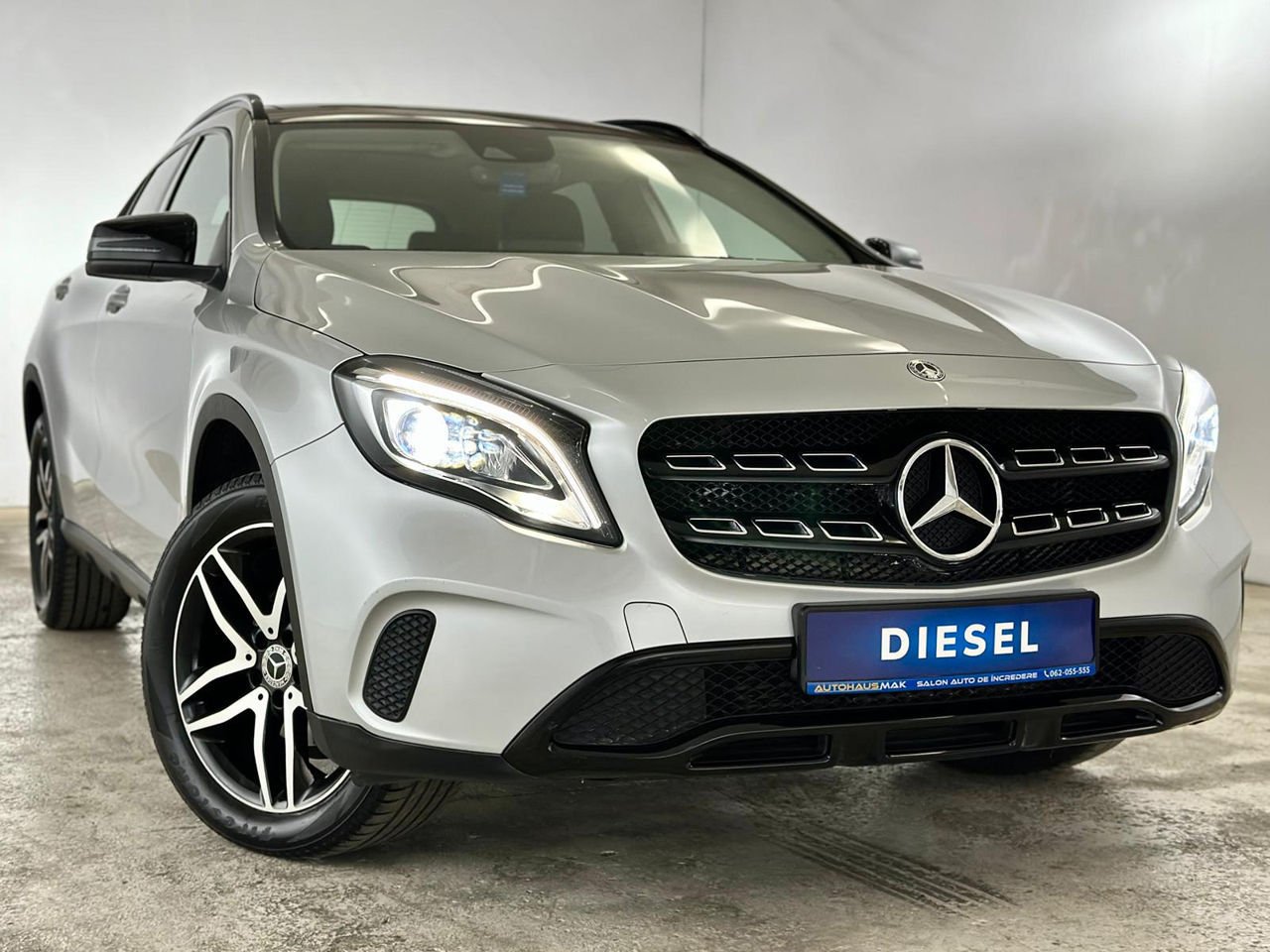 Mercedes-Benz GLA-Class X156 (2013 - 2019) image