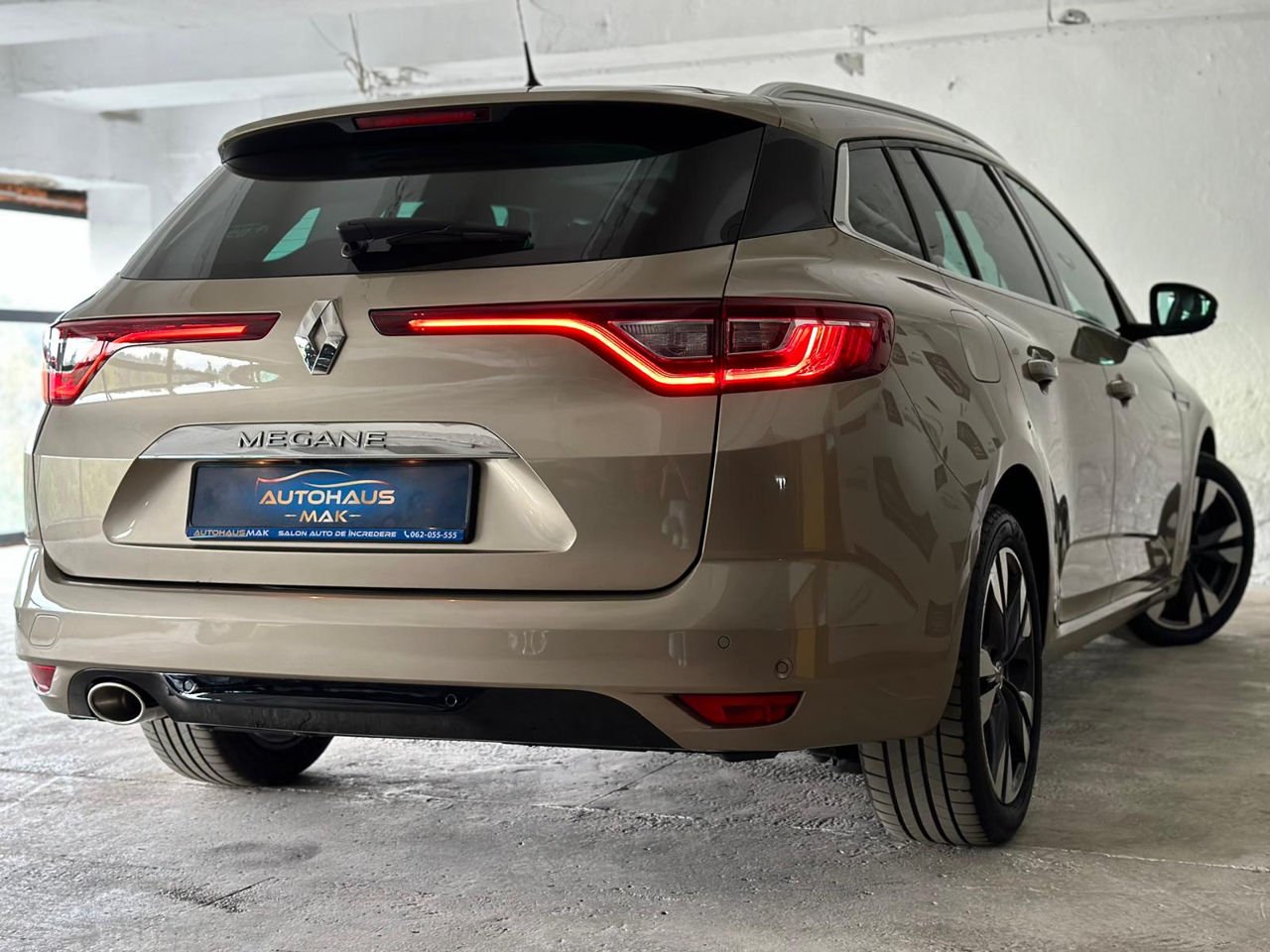 Renault Megane IV (2016 - ) image