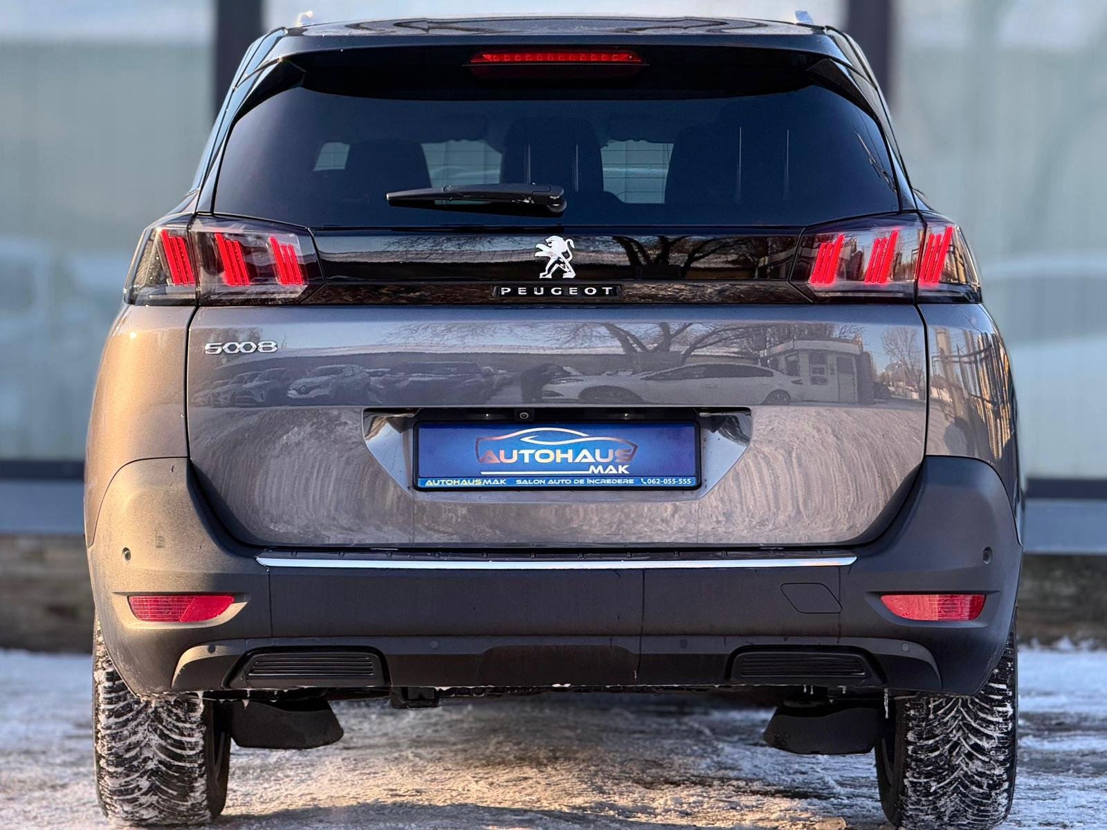 Peugeot 5008 II (2017 - ) image