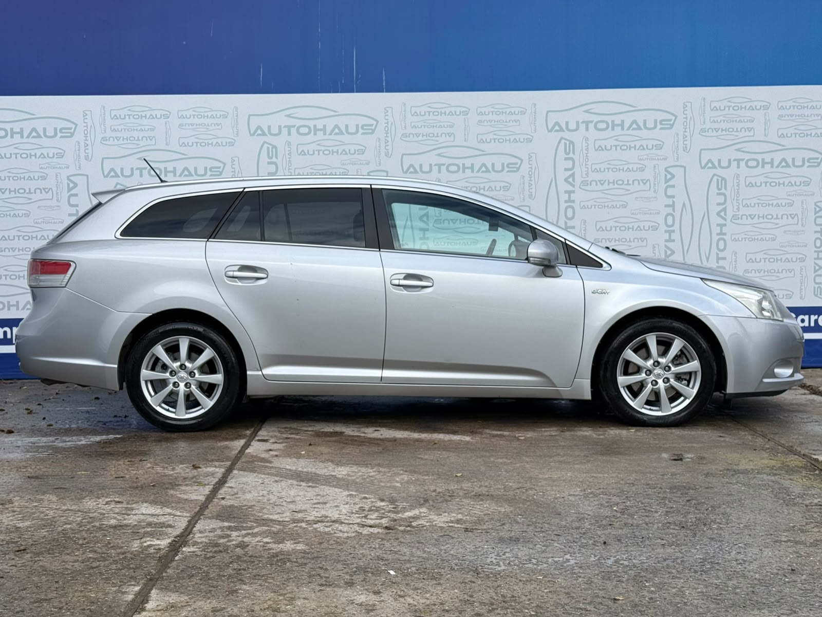 Toyota Avensis 2008 - 2018 image