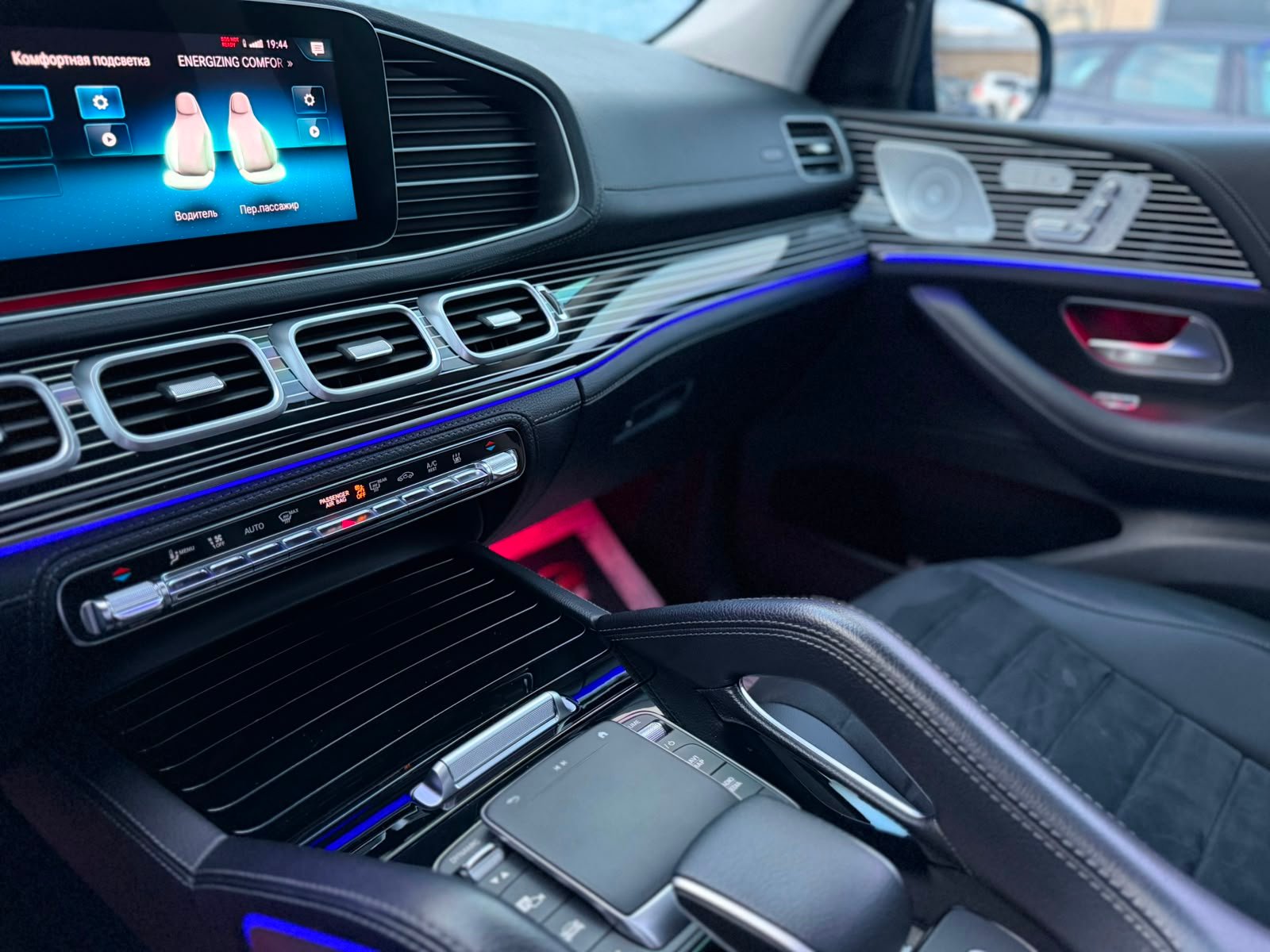 Mercedes-Benz GLE-Class W167 (2019 - ) image