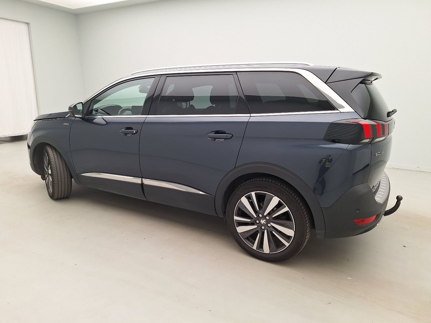 Peugeot 5008 II (2017 - ) image