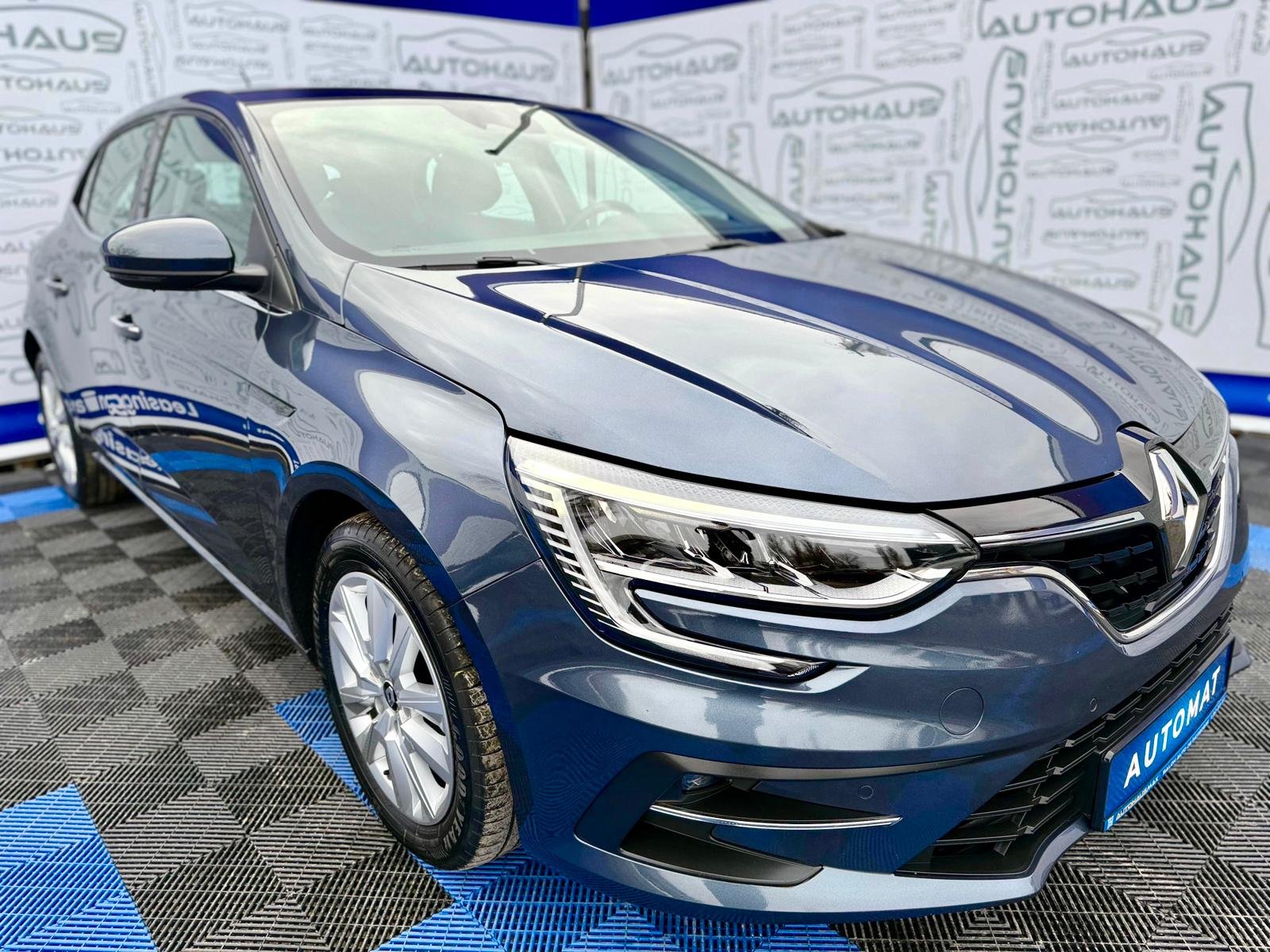Renault Megane IV (2016 - ) image