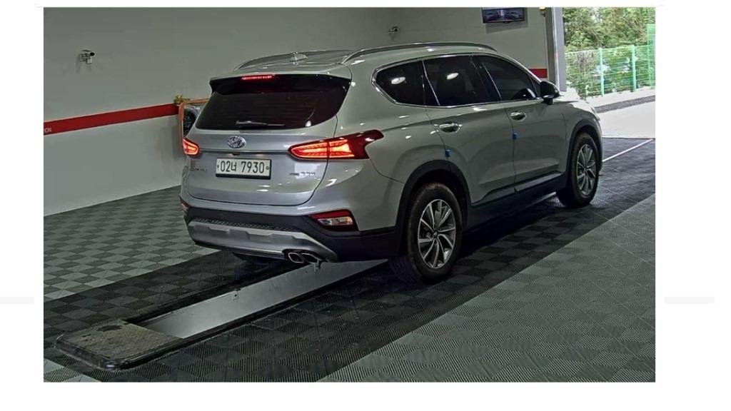 Hyundai Santa Fe IV (2018 - ) image