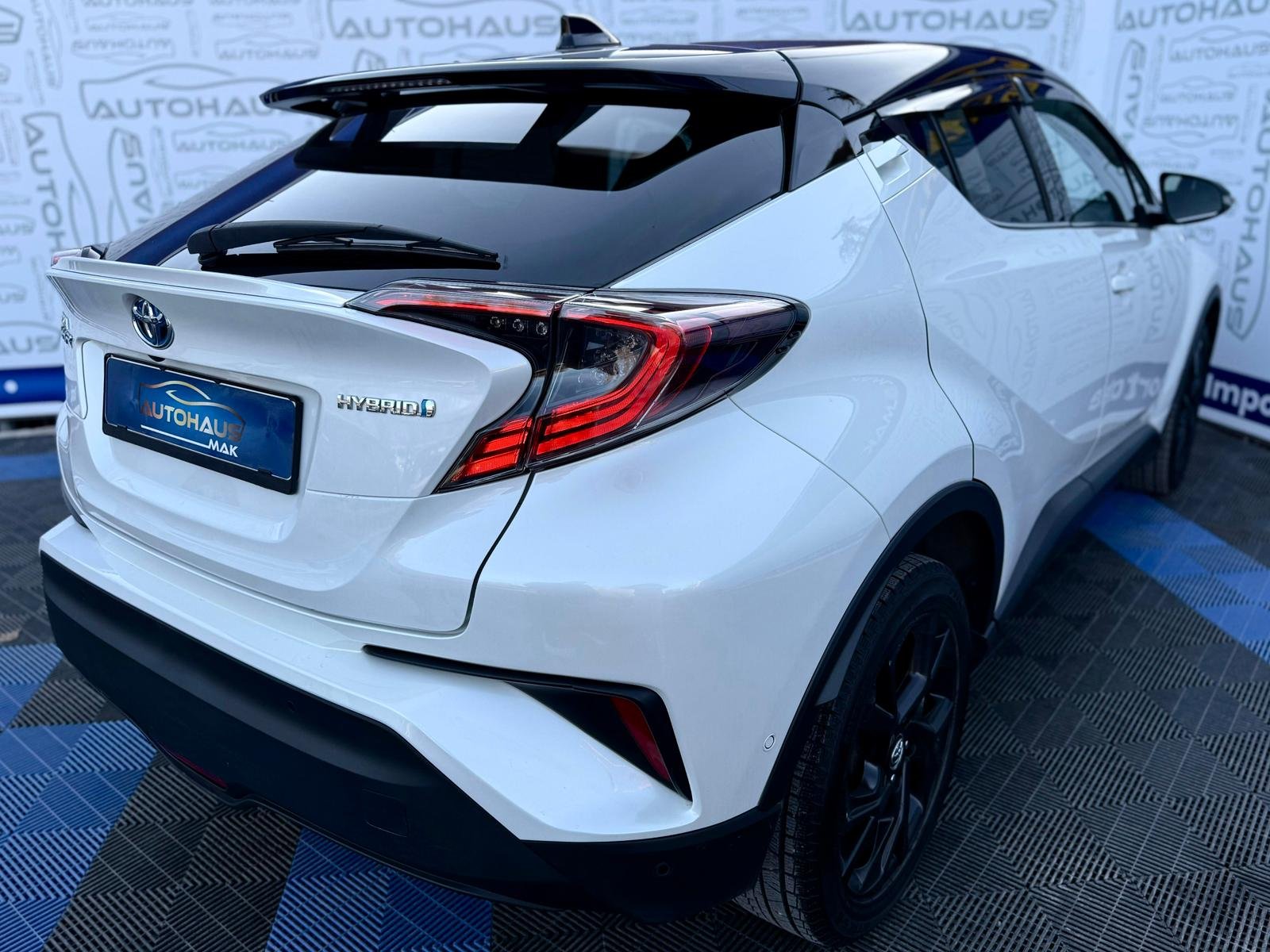 Toyota C-HR 2016 - image