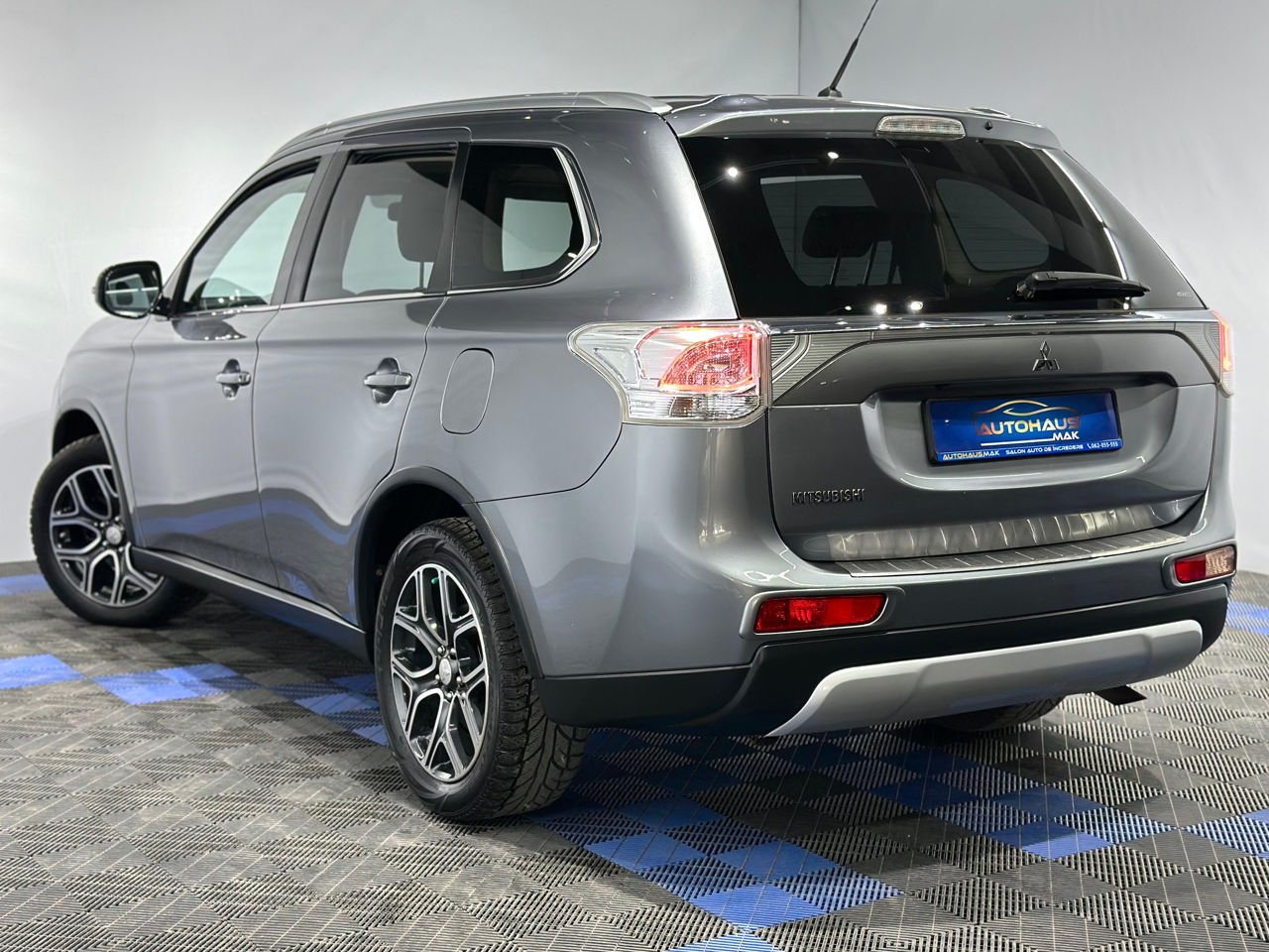 Mitsubishi Outlander III (2012 - 2021) image