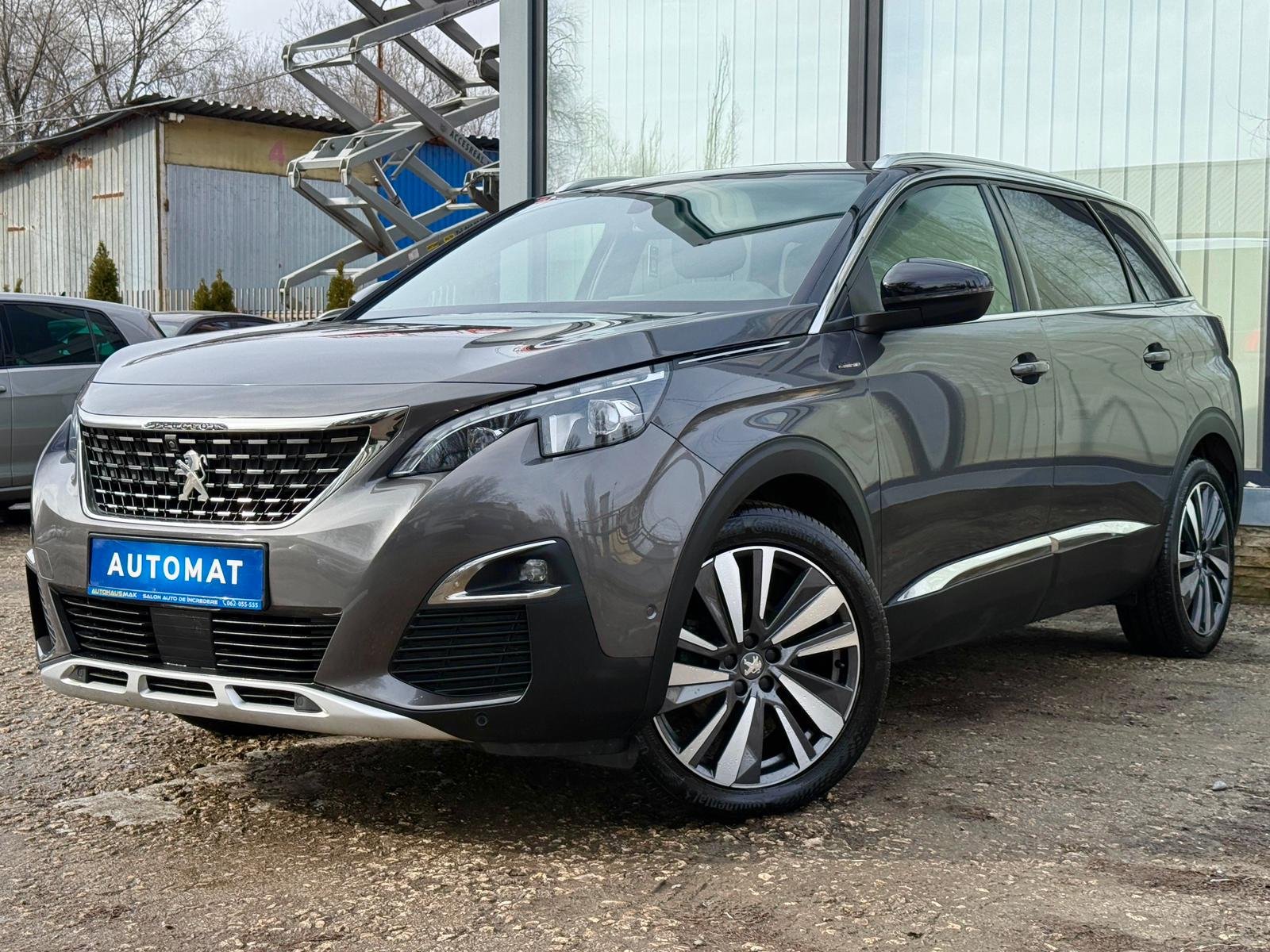 Peugeot 5008 II (2017 - ) image
