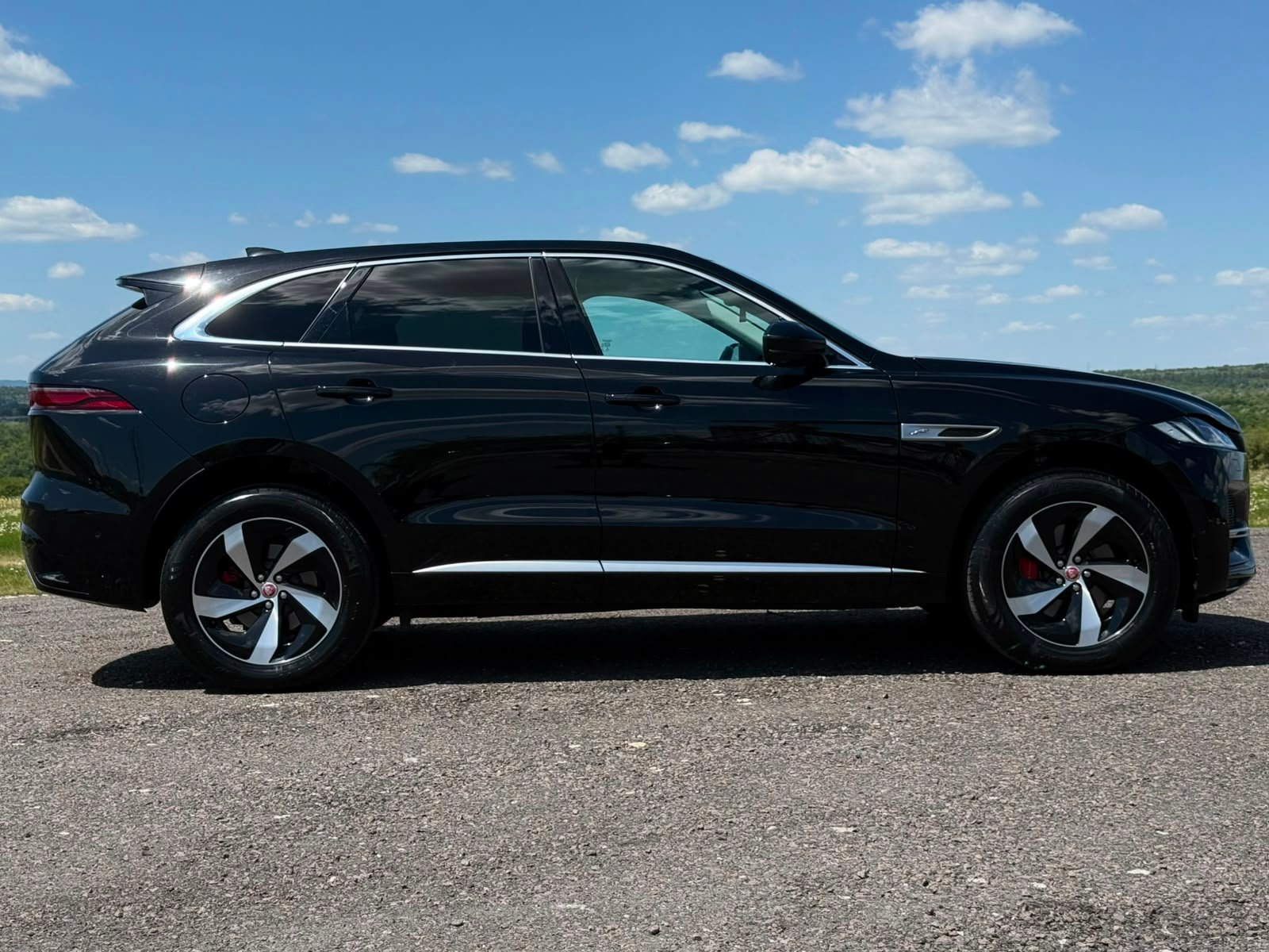 Jaguar F-PACE I (2015 - ) image