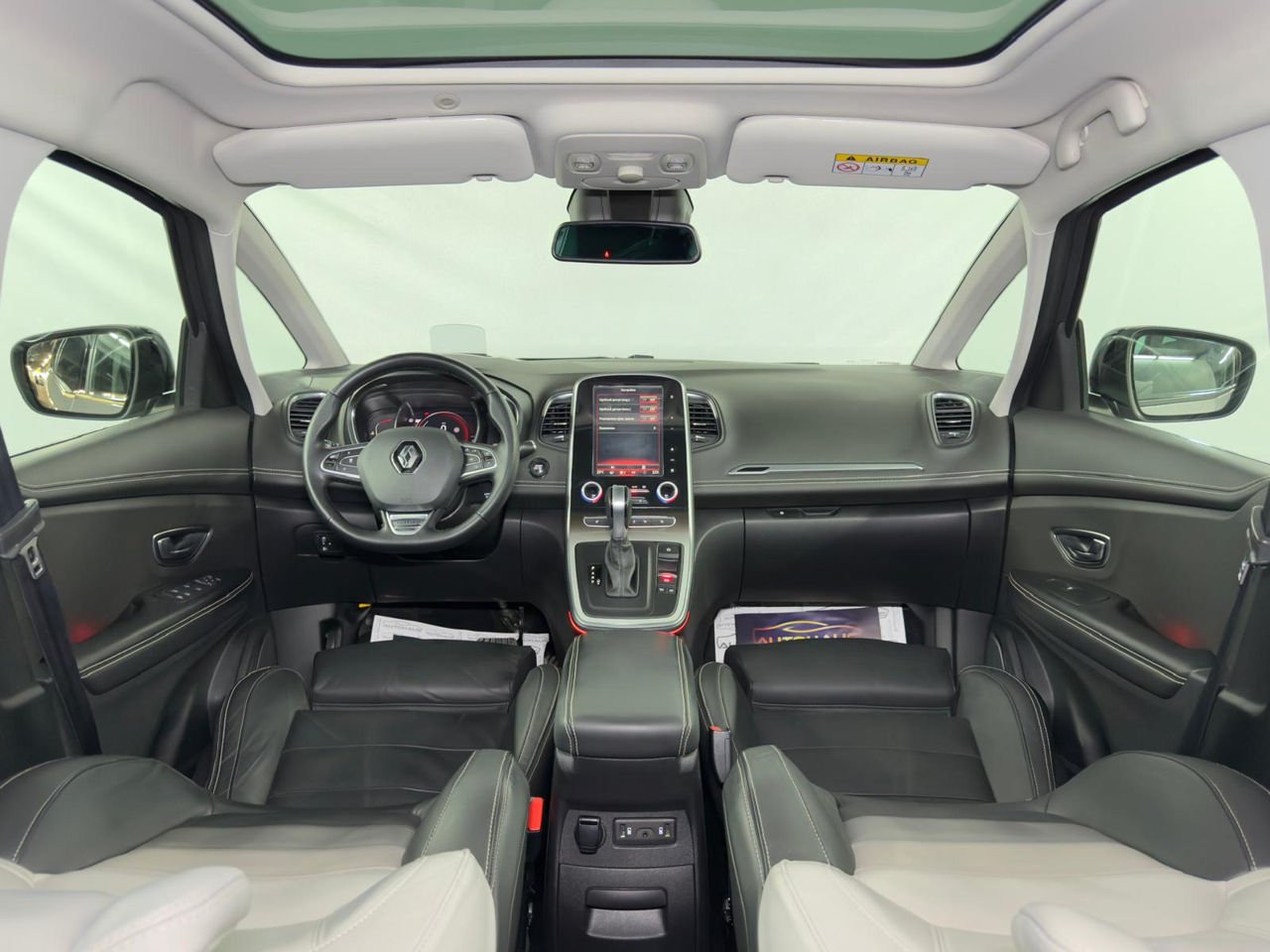 Renault Scenic IV (2016 - 2022) image Renault Scenic IV (2016 - 2022) image